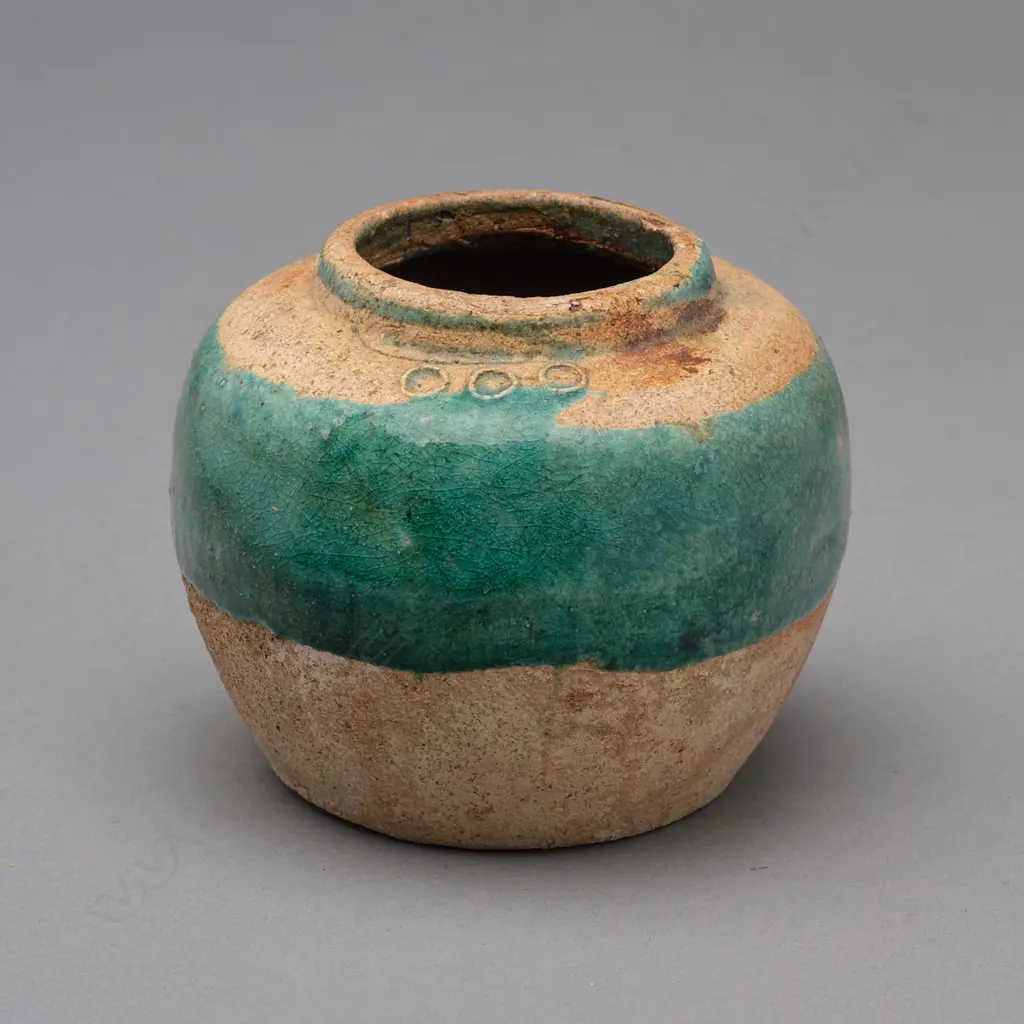 Chinese stoneware jar, Image 1++